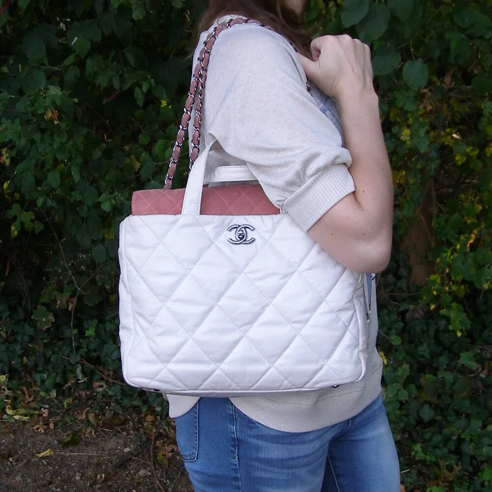 💖 CHANEL Portobello White Quilted Leather & Pink Suede Tote/Shoulder Bag